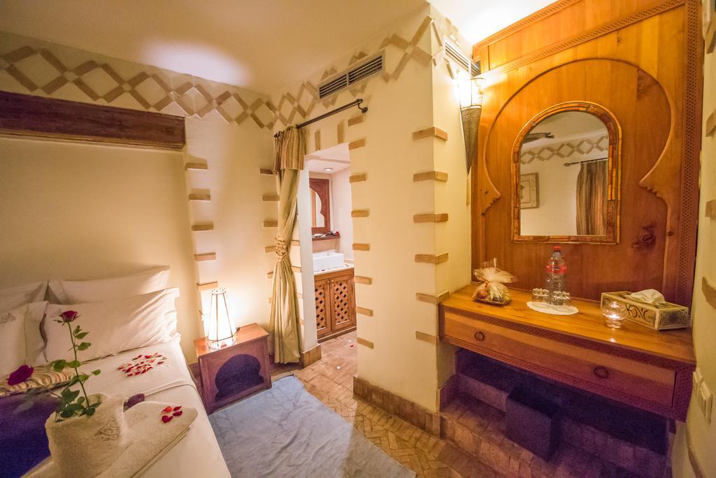 Dar Victoria Hotel Фес Екстериор снимка